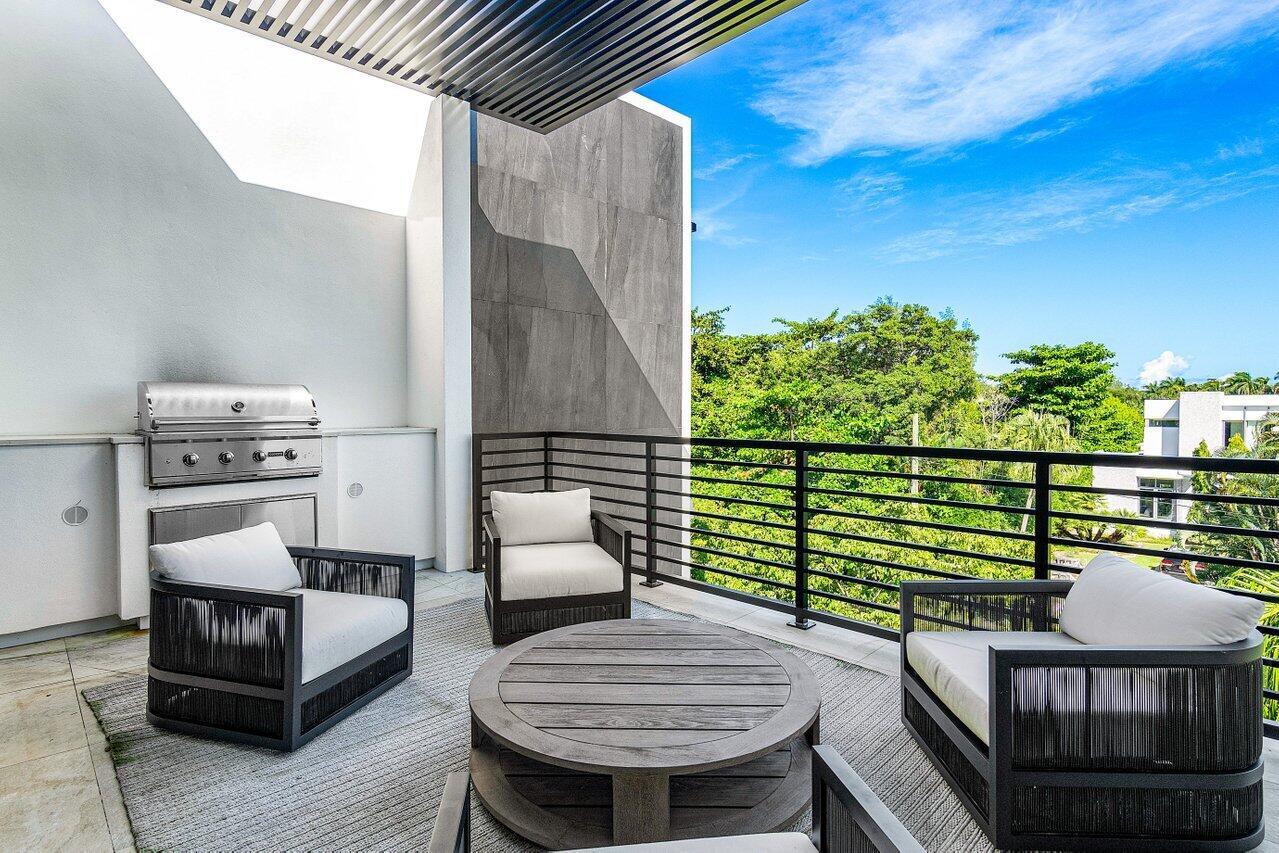 PALM TRAIL ESTATES - Residential