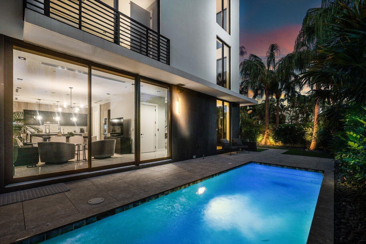 PALM TRAIL ESTATES - Residential