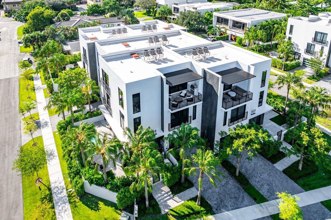 PALM TRAIL ESTATES - Residential