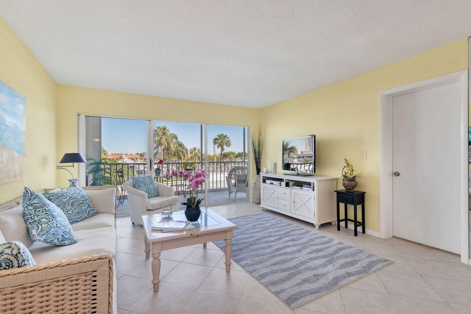 HARBOUR TOWERS CONDO  55+ - Residential Lease