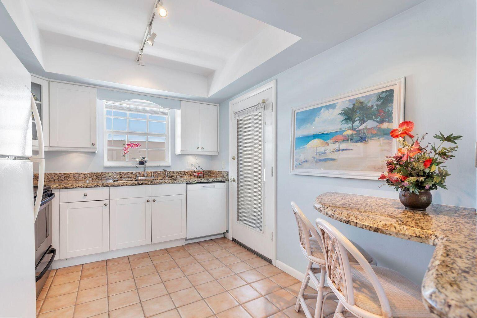 HARBOUR TOWERS CONDO  55+ - Residential Lease