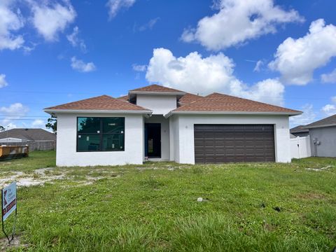 A home in Port St Lucie