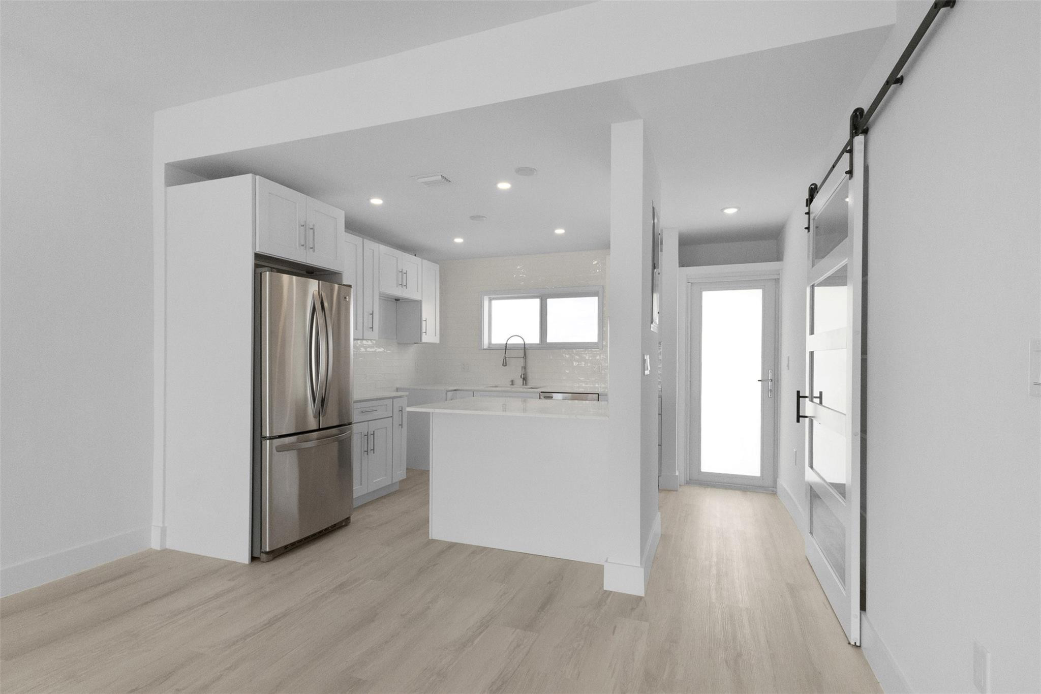 Cove Beach Club - Residential