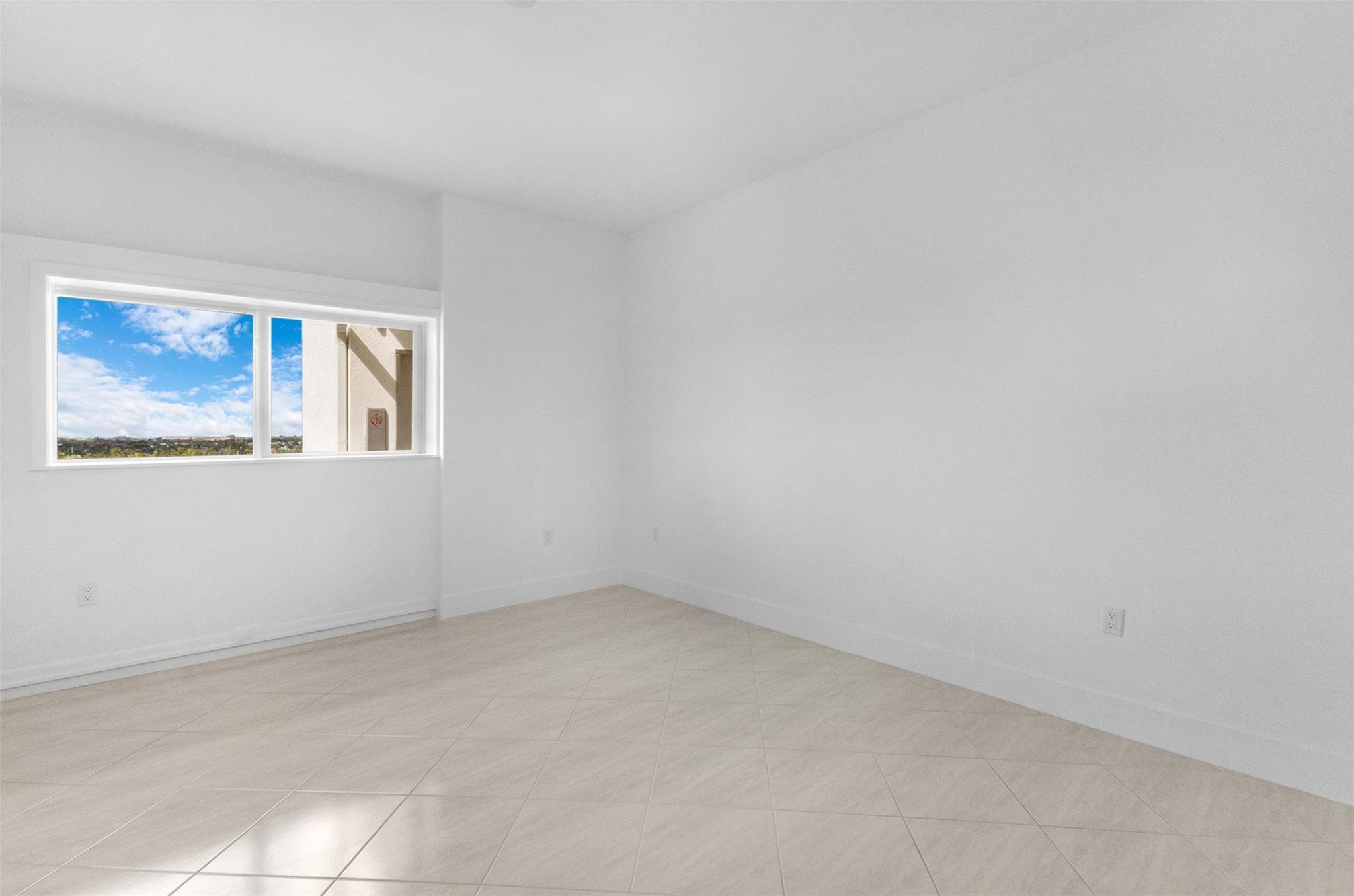 Cove Beach Club - Residential