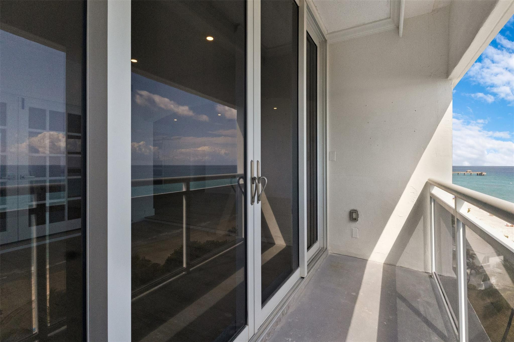 Cove Beach Club - Residential