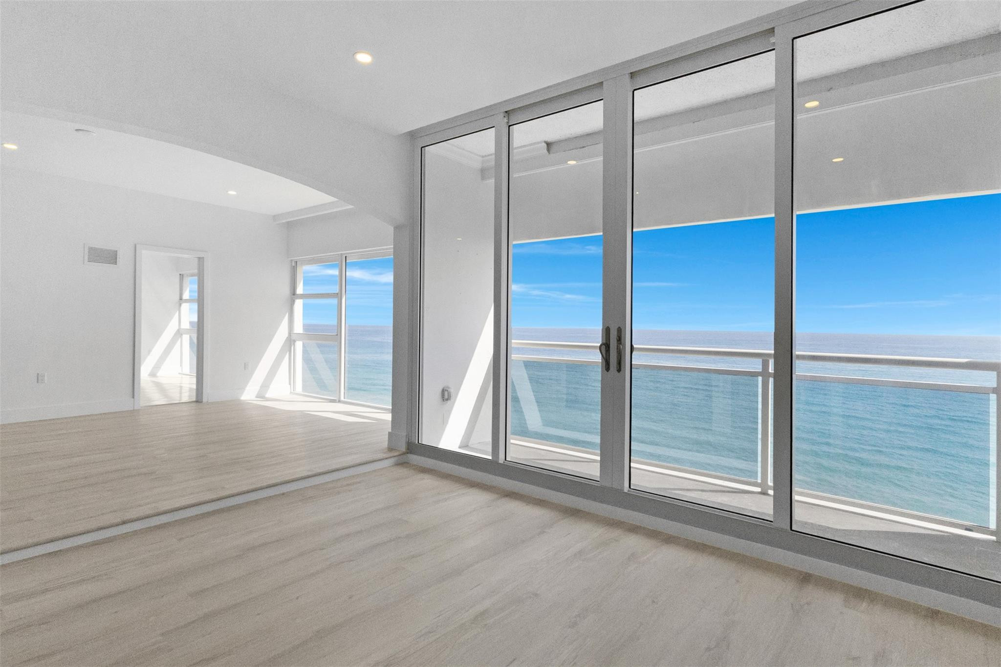 Cove Beach Club - Residential