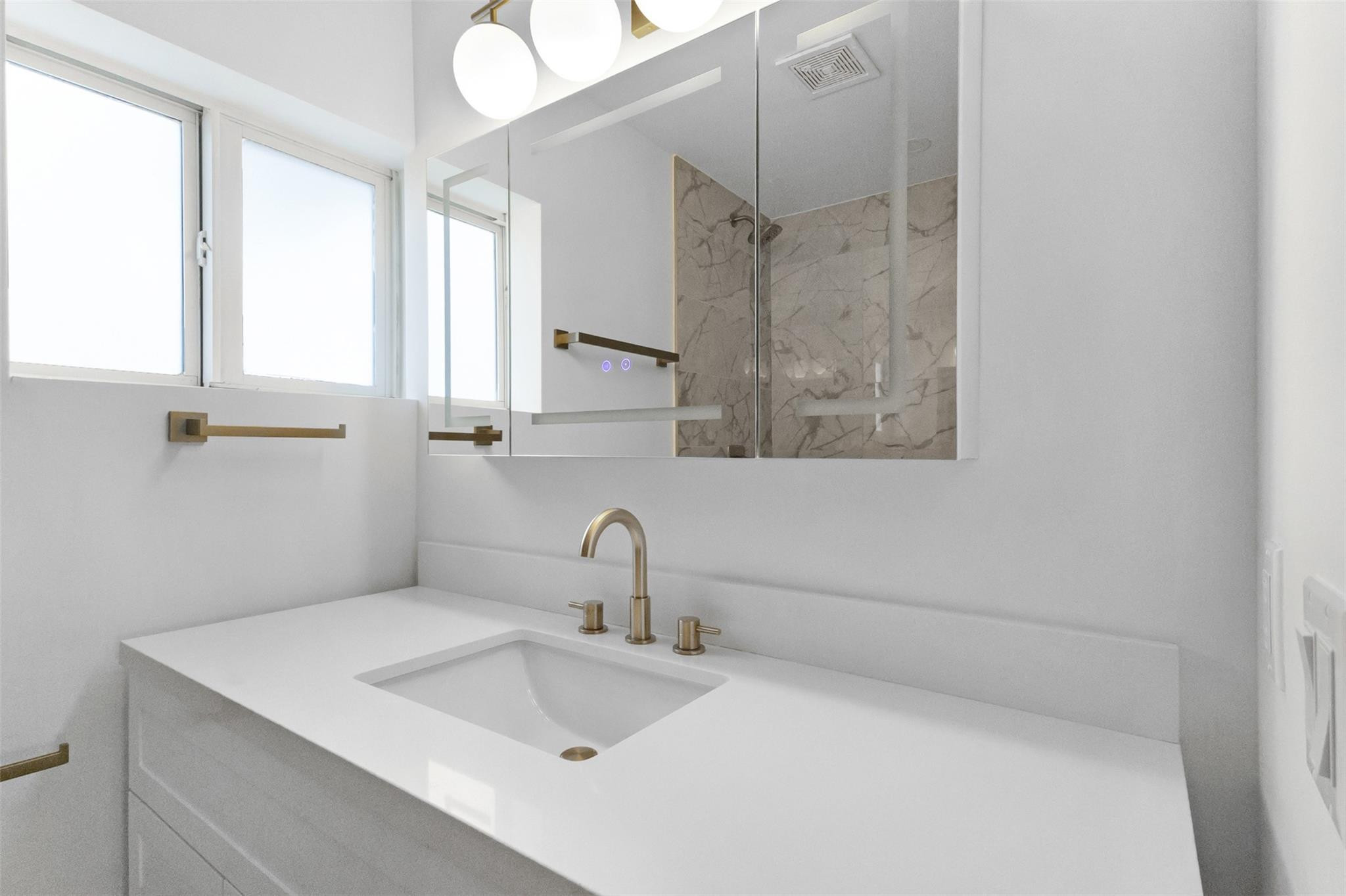 Cove Beach Club - Residential