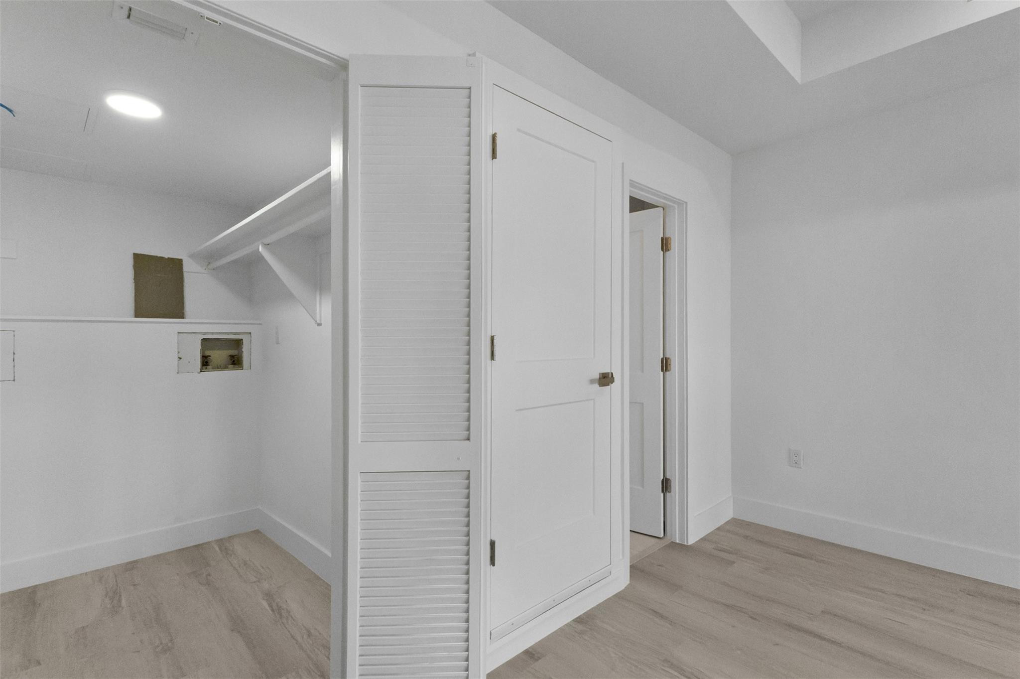 Cove Beach Club - Residential