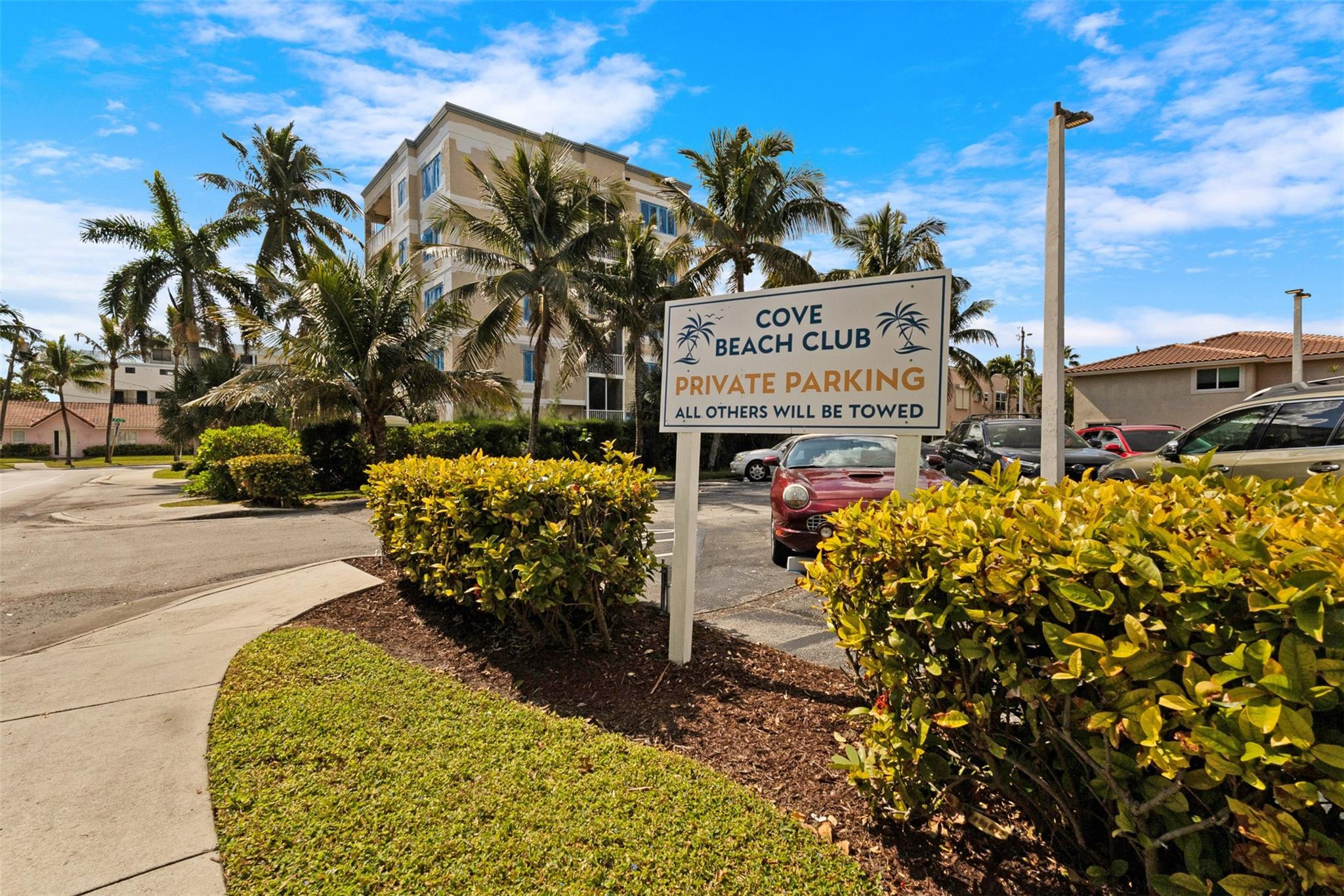Cove Beach Club - Residential