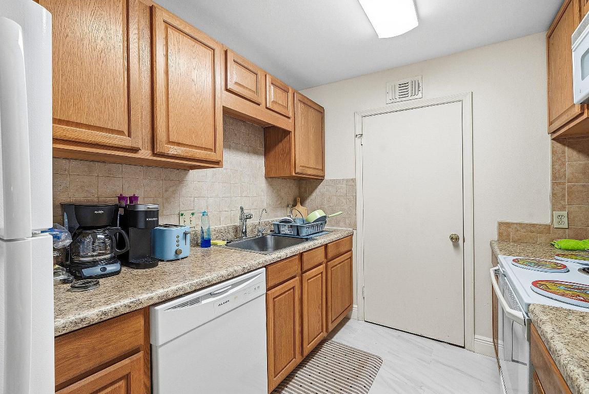 BOYNTON LANDINGS CONDO - Residential