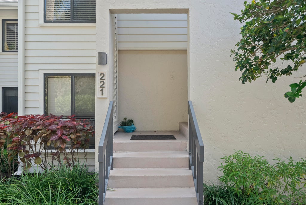 Photo of 6403 SE Brandywine Court #221, Stuart, FL 34997 (MLS # R11048048)