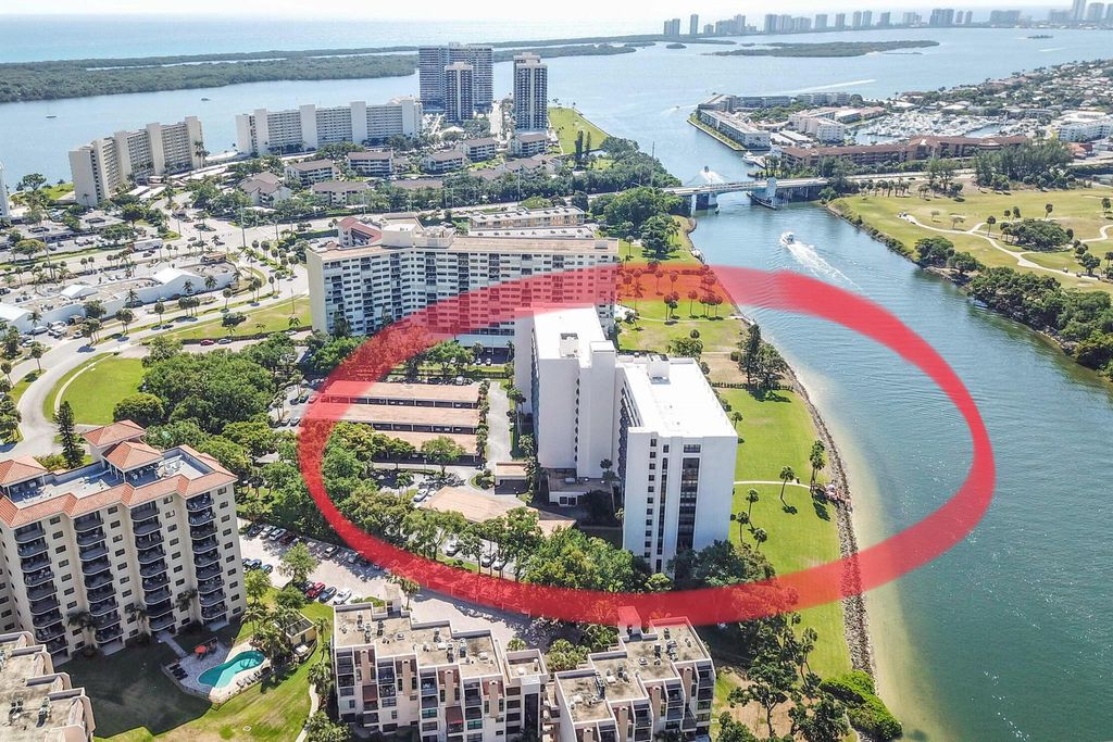 Photo of 356 Golfview Road #1005, North Palm Beach, FL 33408 (MLS # R10902851)