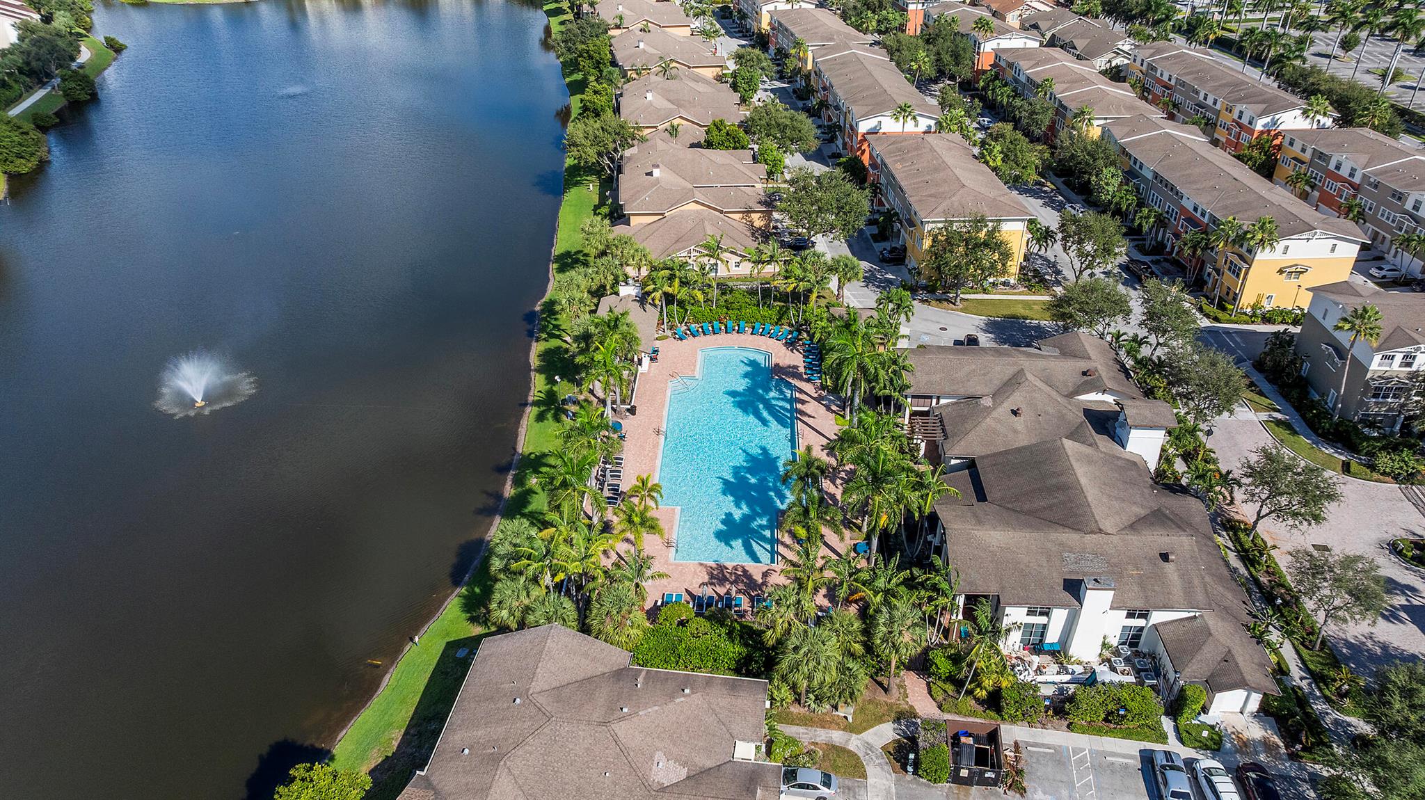 CITYSIDE CONDO - Residential