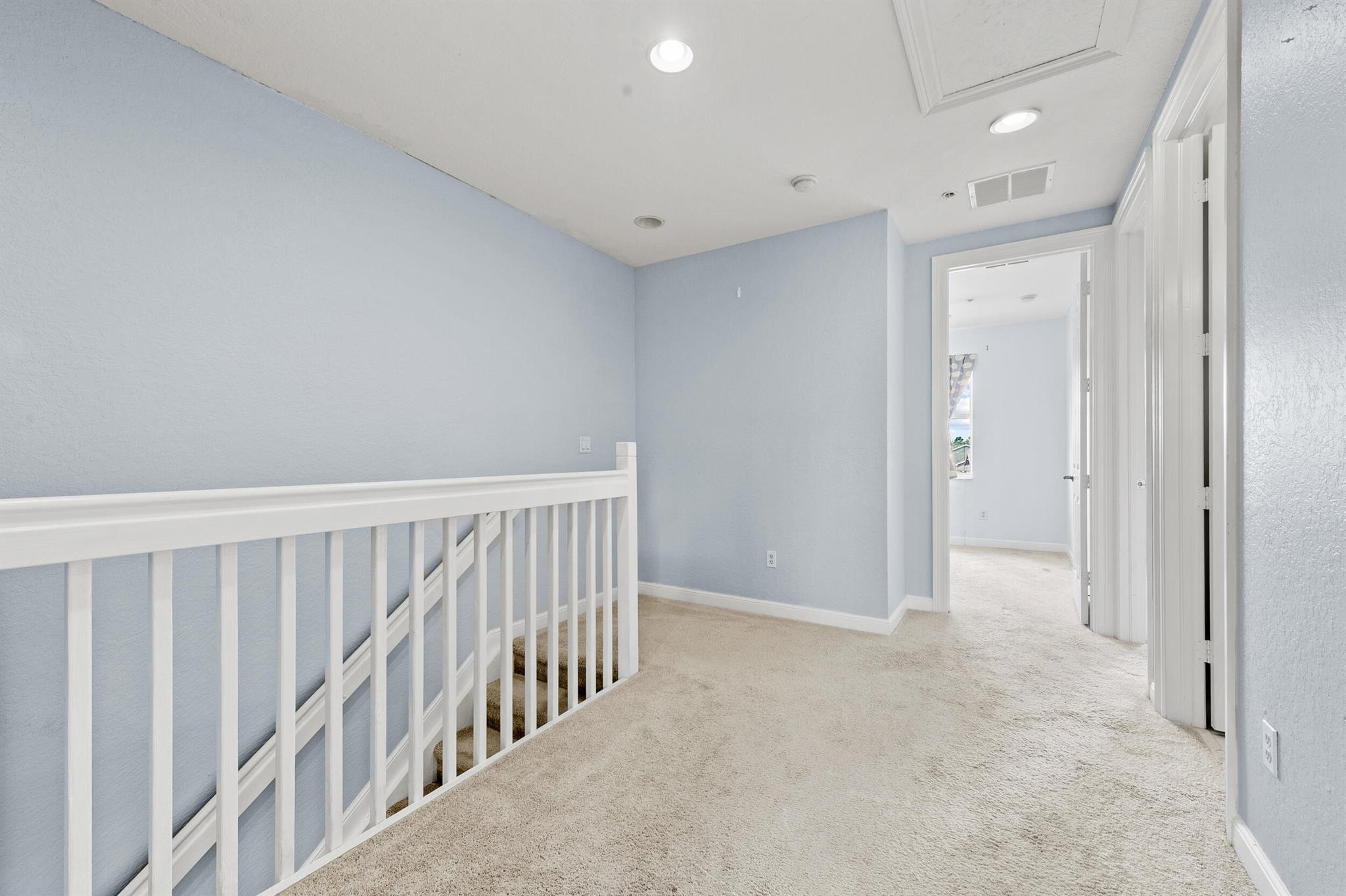 CITYSIDE CONDO - Residential