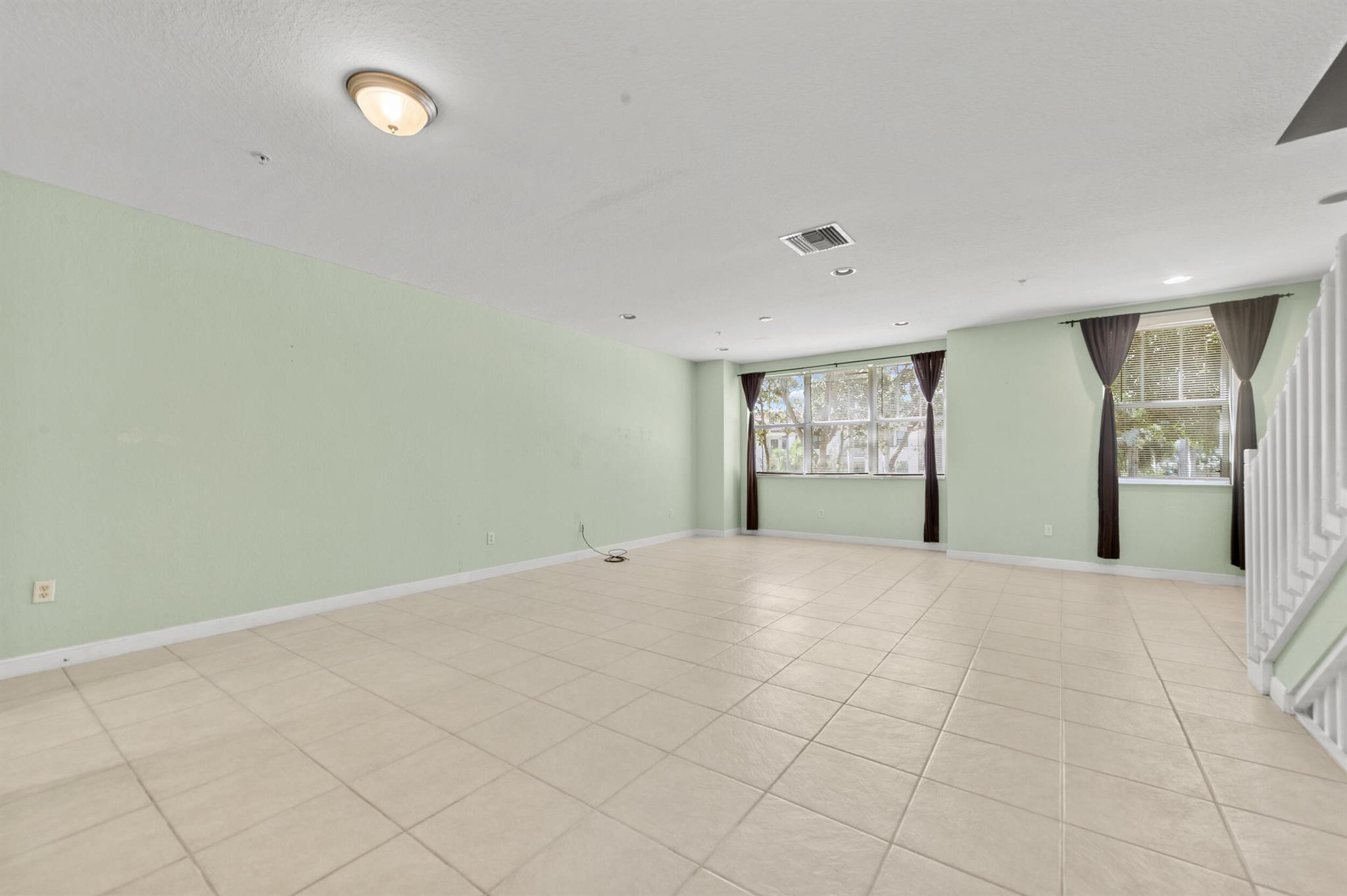 CITYSIDE CONDO - Residential