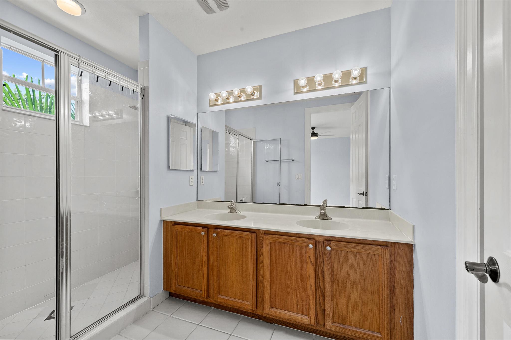 CITYSIDE CONDO - Residential