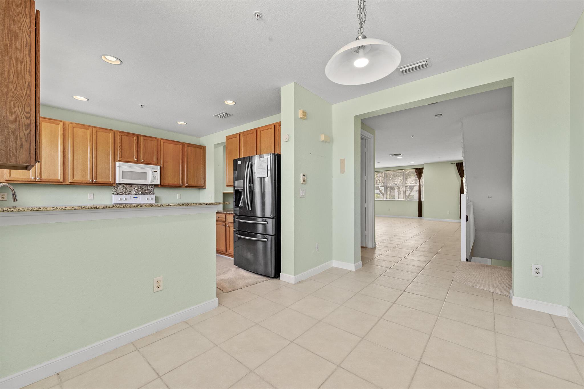 CITYSIDE CONDO - Residential