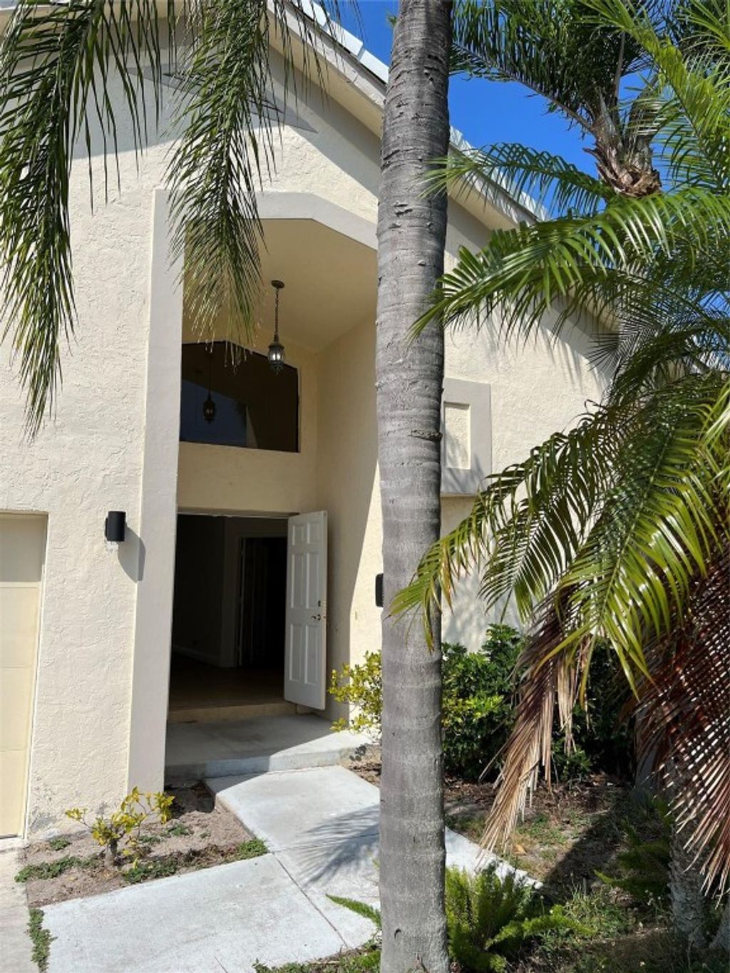 Photo of 371 Mohawk Lane, Boca Raton, FL 33487 (MLS # F10526284)