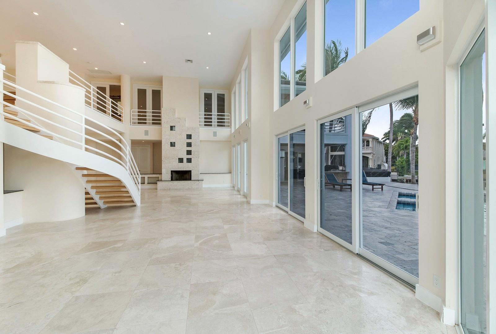 Harbour East - Residential