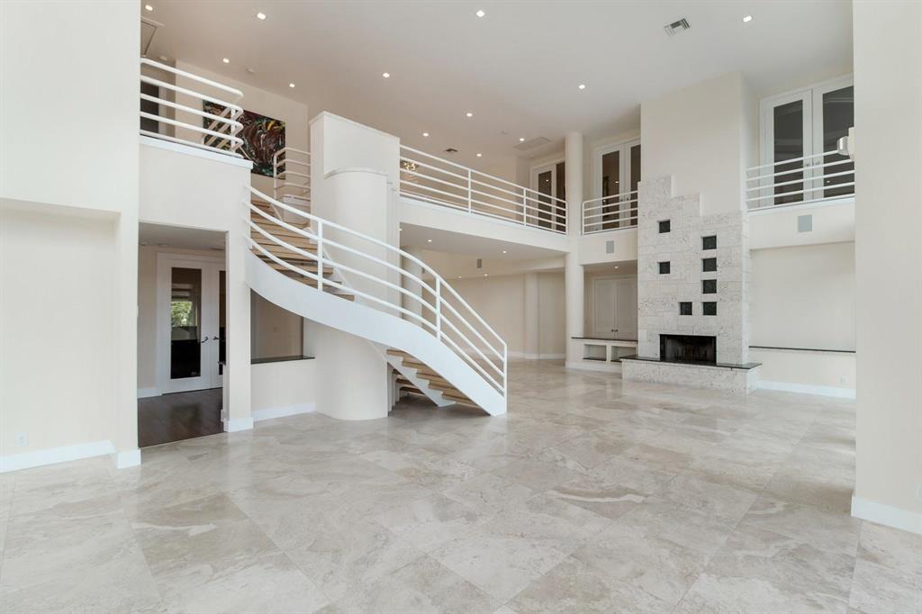 Harbour East - Residential