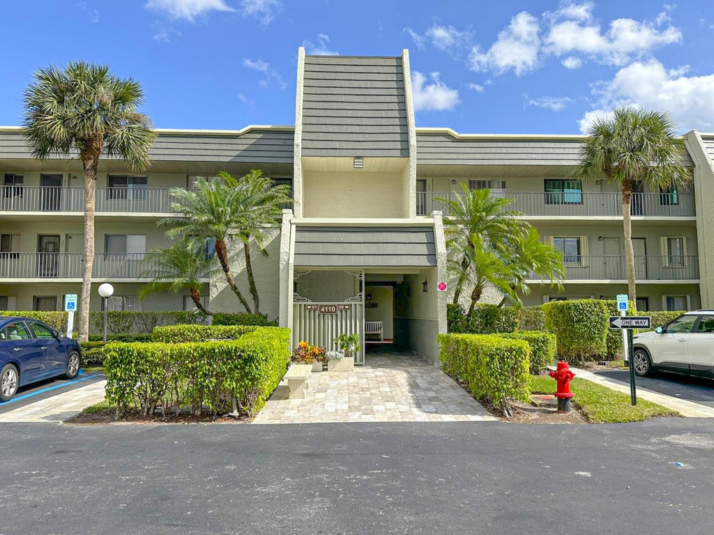 Photo of 4110 Tivoli Court #103, Lake Worth, FL 33467 (MLS # R11010191)