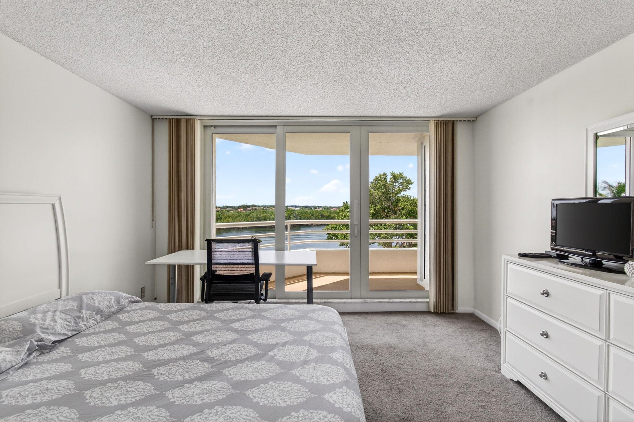 SEA RANCH CLUB OF BOCA II CONDO - Residential Lease