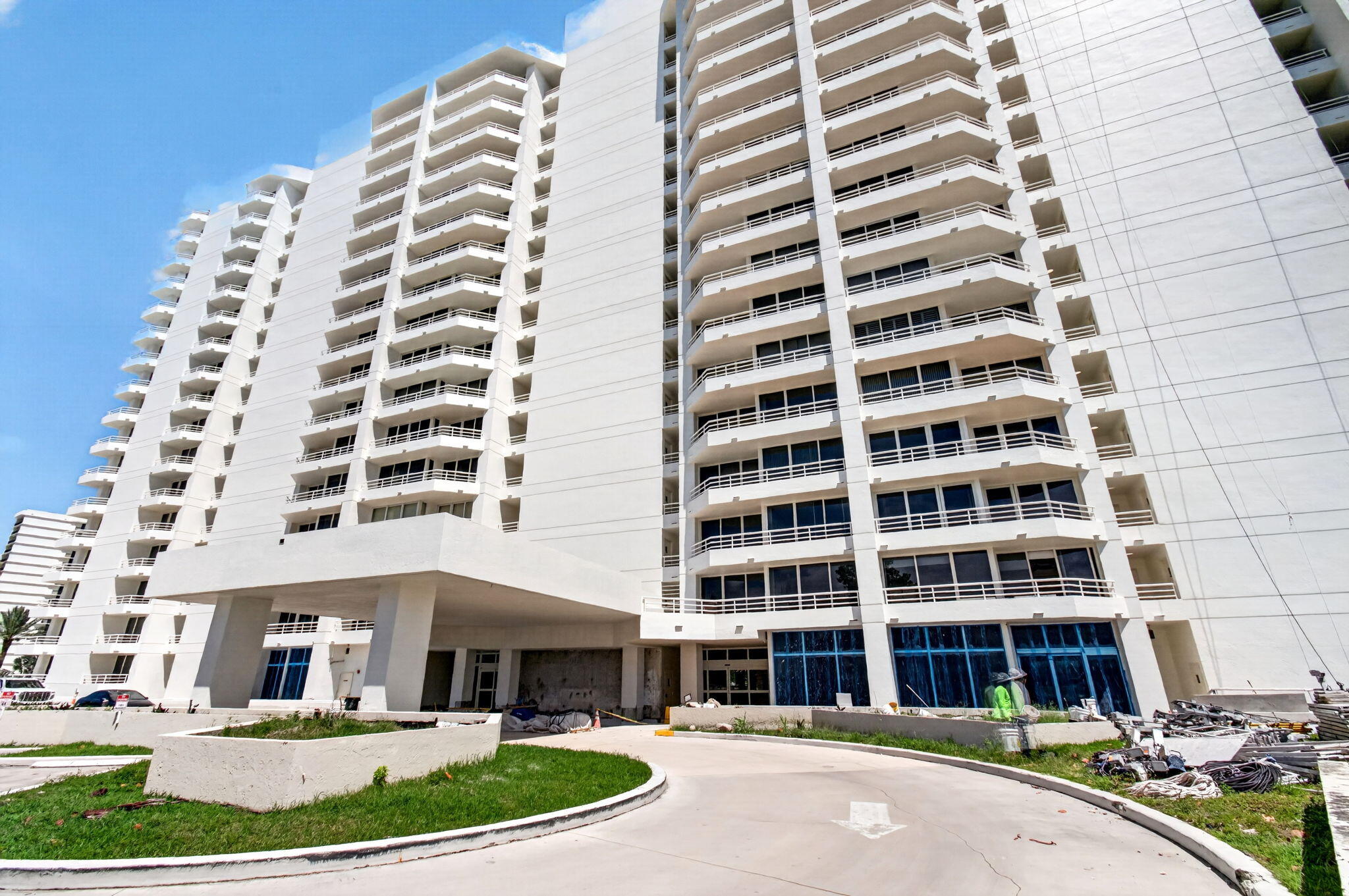 SEA RANCH CLUB OF BOCA II CONDO - Residential Lease