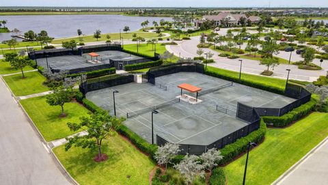 A home in Loxahatchee