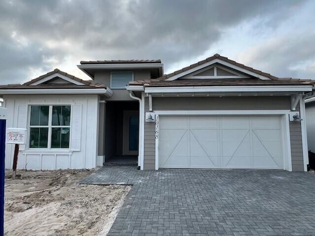 Photo of 10168 Driftwood Way, Palm Beach Gardens, FL 33412 (MLS # R10986723)