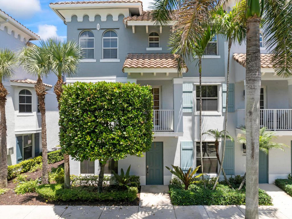 Photo of 1365 Via De, Boynton Beach, FL 33426 (MLS # B26018216)