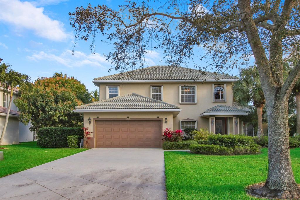 Photo of 1228 Egret Circle S, Jupiter, FL 33458 (MLS # R10895076)