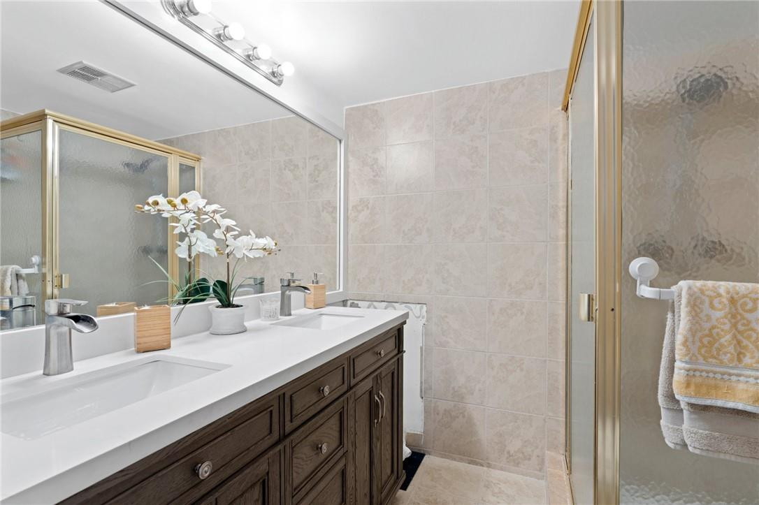 Bermuda Club - Residential