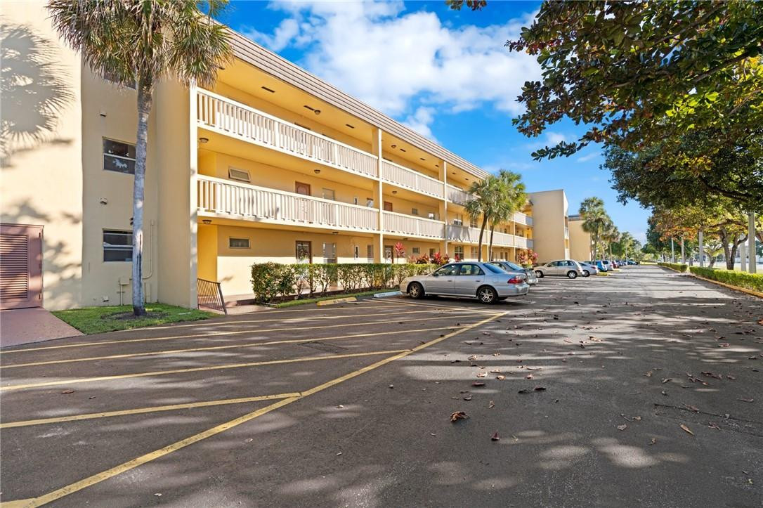 Bermuda Club - Residential