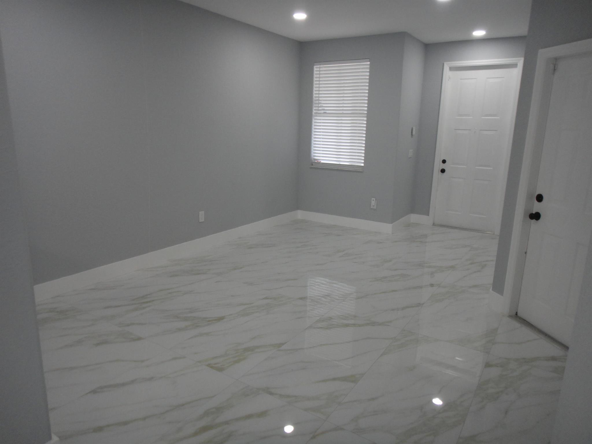 SHOMA VILLAS II AT ROYAL - Residential Lease