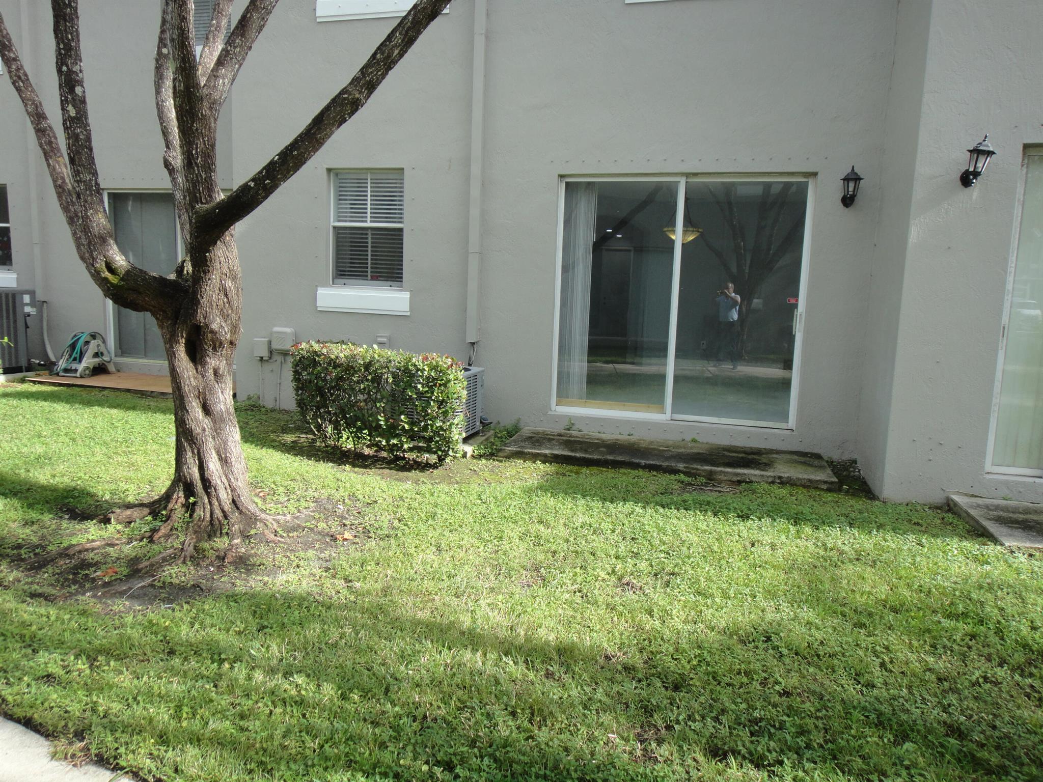 SHOMA VILLAS II AT ROYAL - Residential Lease