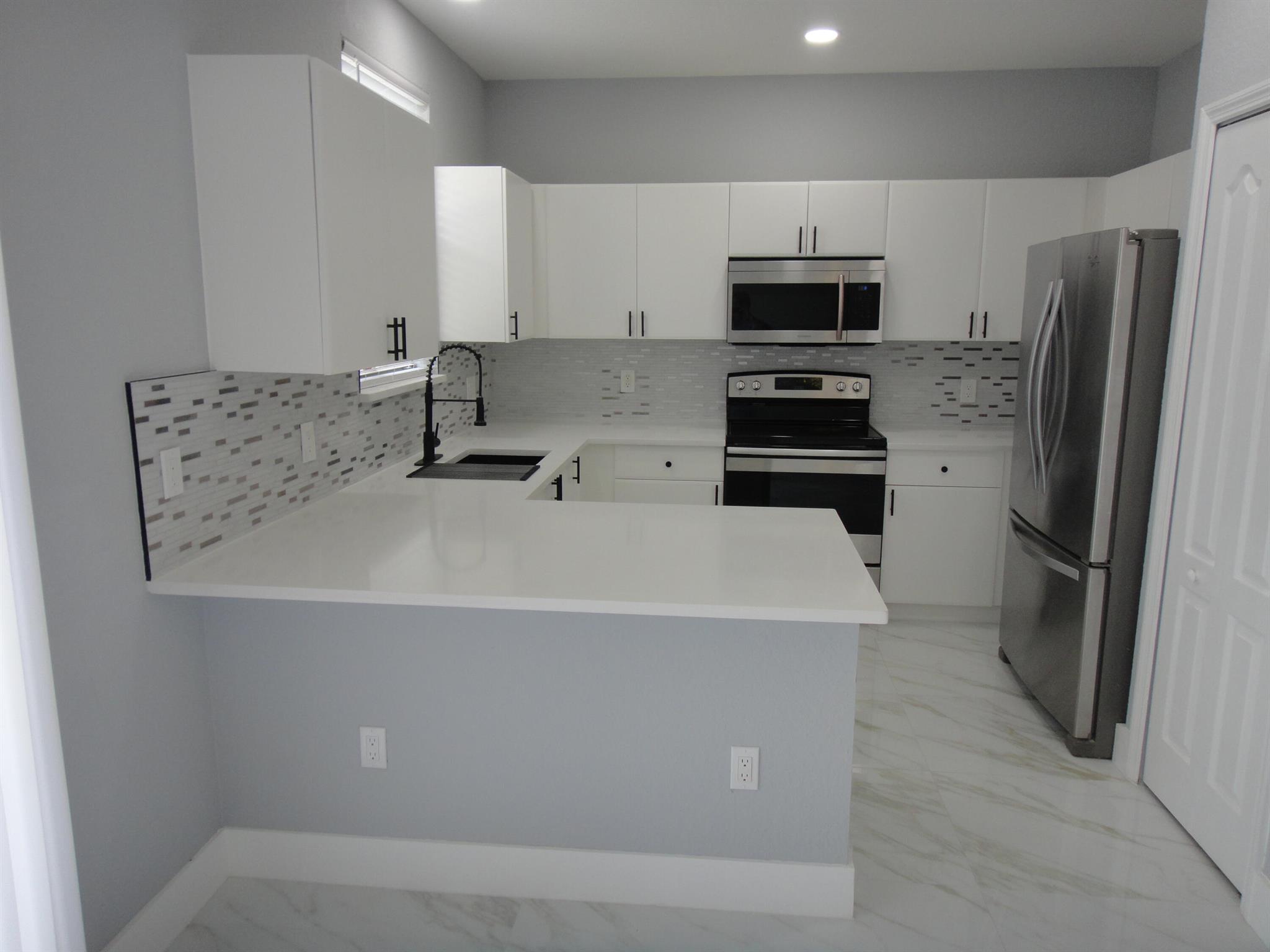 SHOMA VILLAS II AT ROYAL - Residential Lease