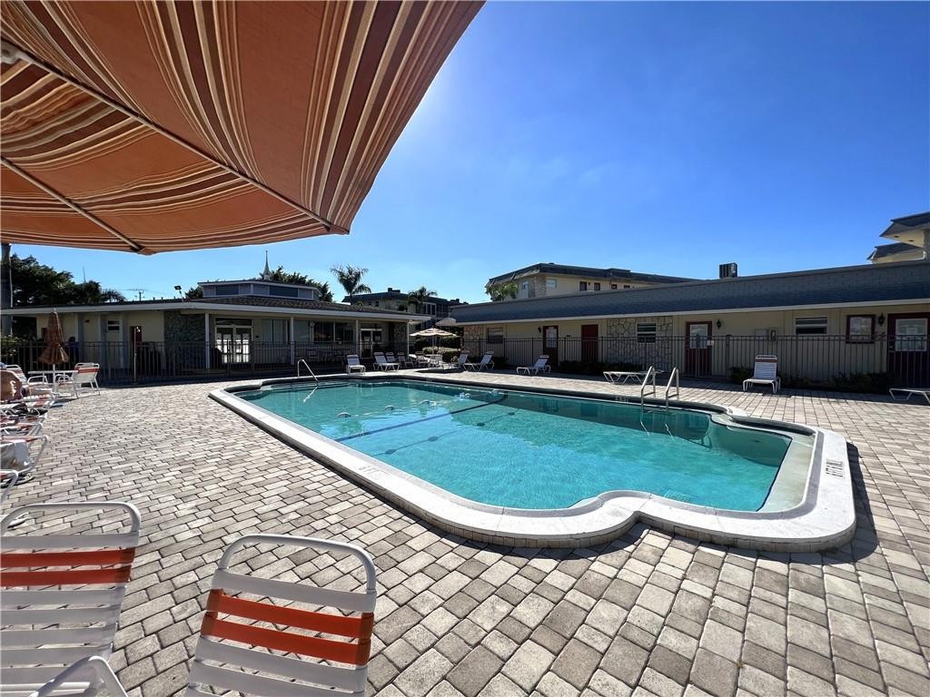 LAUDERHILL EAST - Residential