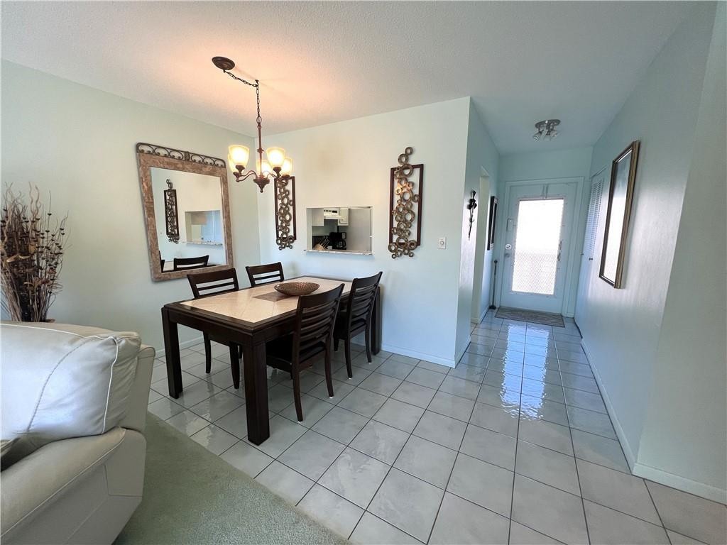 LAUDERHILL EAST - Residential
