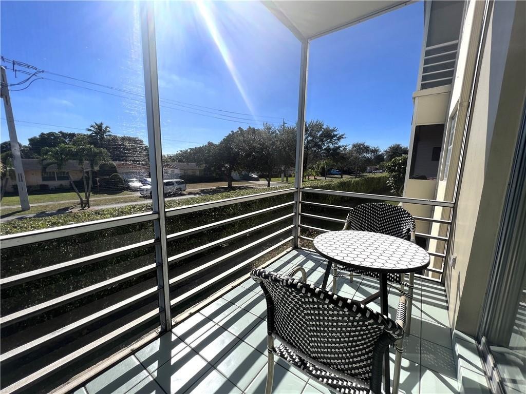 LAUDERHILL EAST - Residential