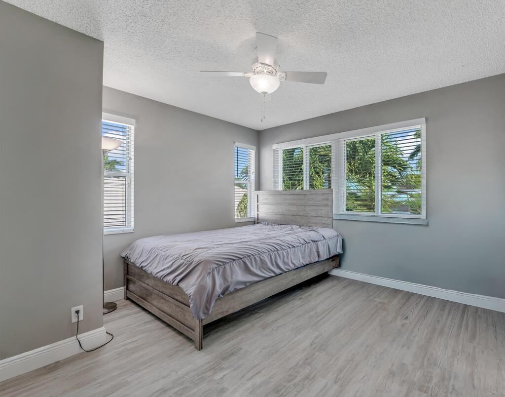 FAIRFIELDS LACUNA 5 - Residential