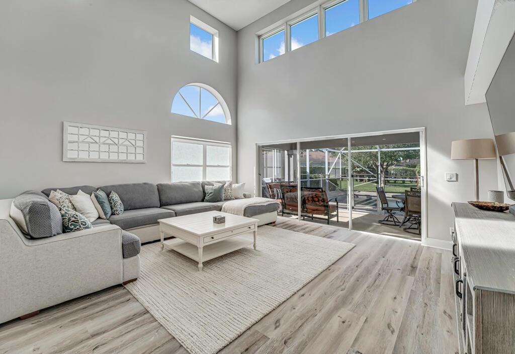 FAIRFIELDS LACUNA 5 - Residential