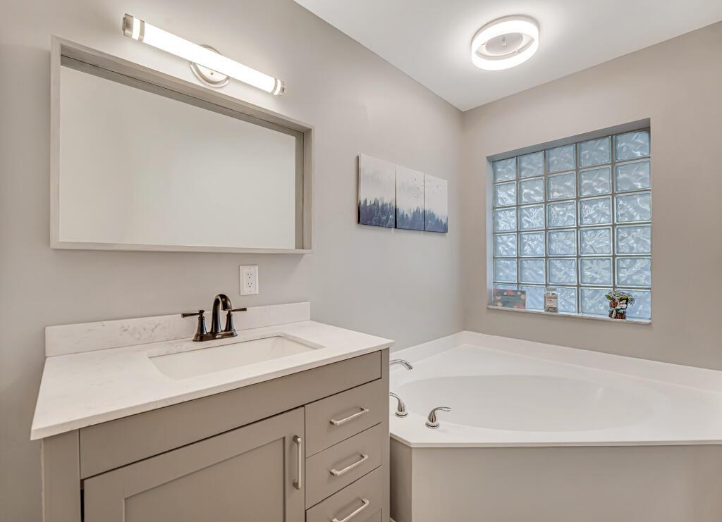 FAIRFIELDS LACUNA 5 - Residential