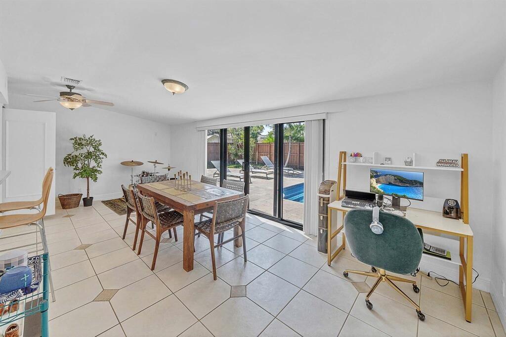 CORAL RIDGE ISLES - Residential