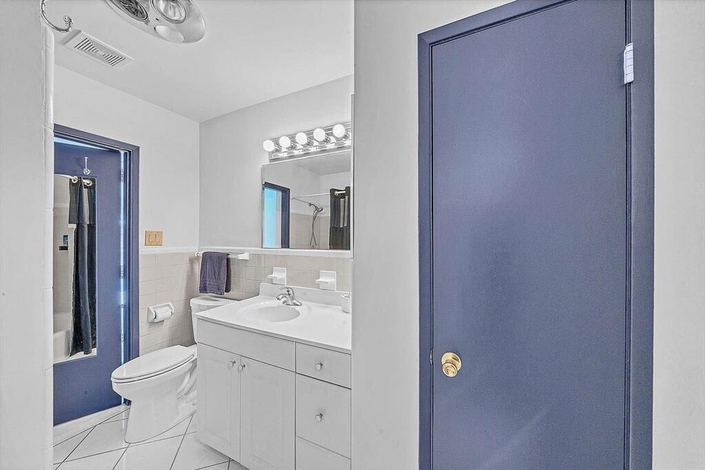 CORAL RIDGE ISLES - Residential