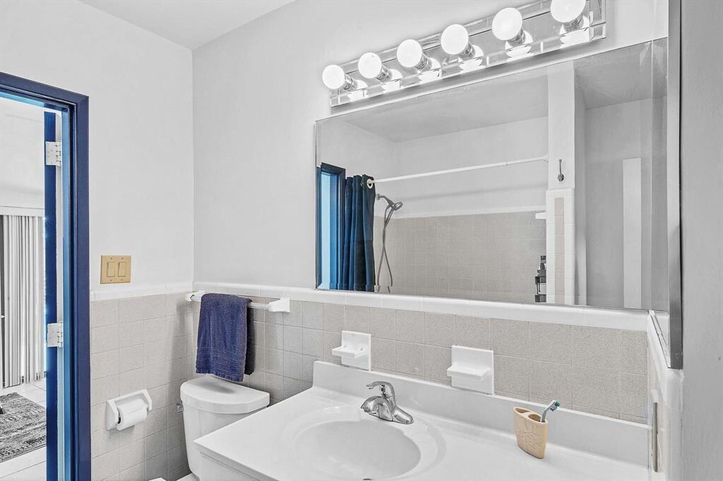 CORAL RIDGE ISLES - Residential