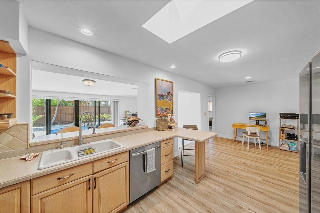 CORAL RIDGE ISLES - Residential