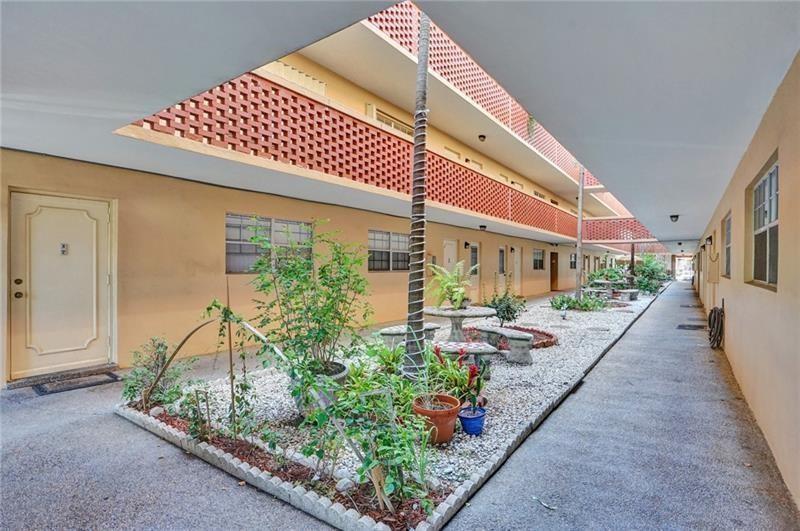 2/2 East of US1-All ages building-SHORT TERM RENTAL-Unit available April 1, 2023-December 15, 2023-Walking distance to revitalized beach area, beachfront restaurants/shops, Publix, golf course & more. Bright, tile floors throughout, fully equipped, gated building. One parking spot assigned. Non-Smoking building. Cable and wi-fi included. Laundry on each floor. Tenant will pay 13% tax (if less than 6 months)