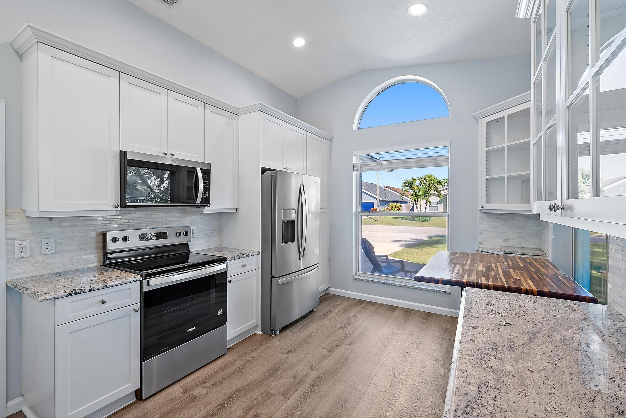 NORTH PALM BEACH HEIGHTS - Residential