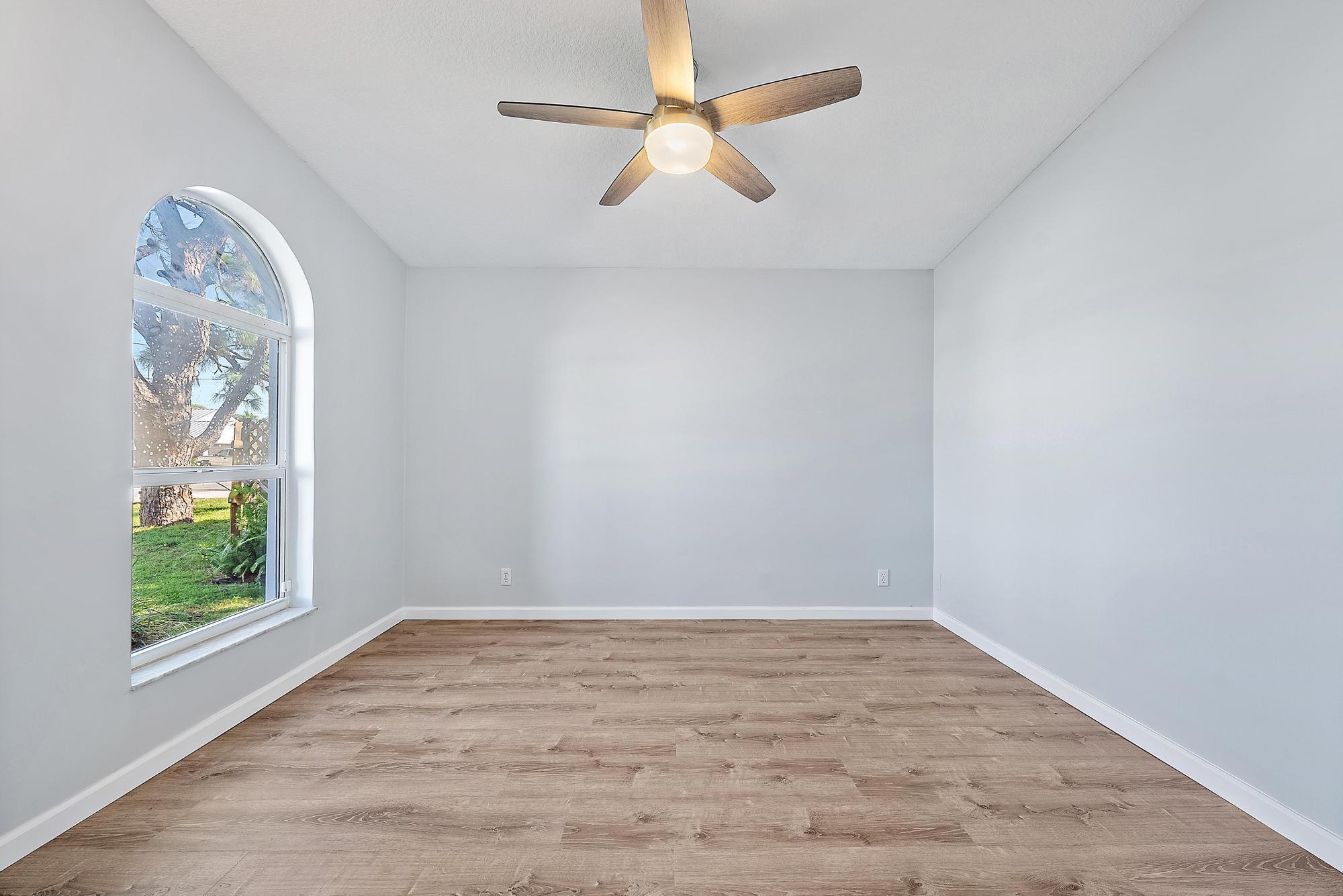 NORTH PALM BEACH HEIGHTS - Residential