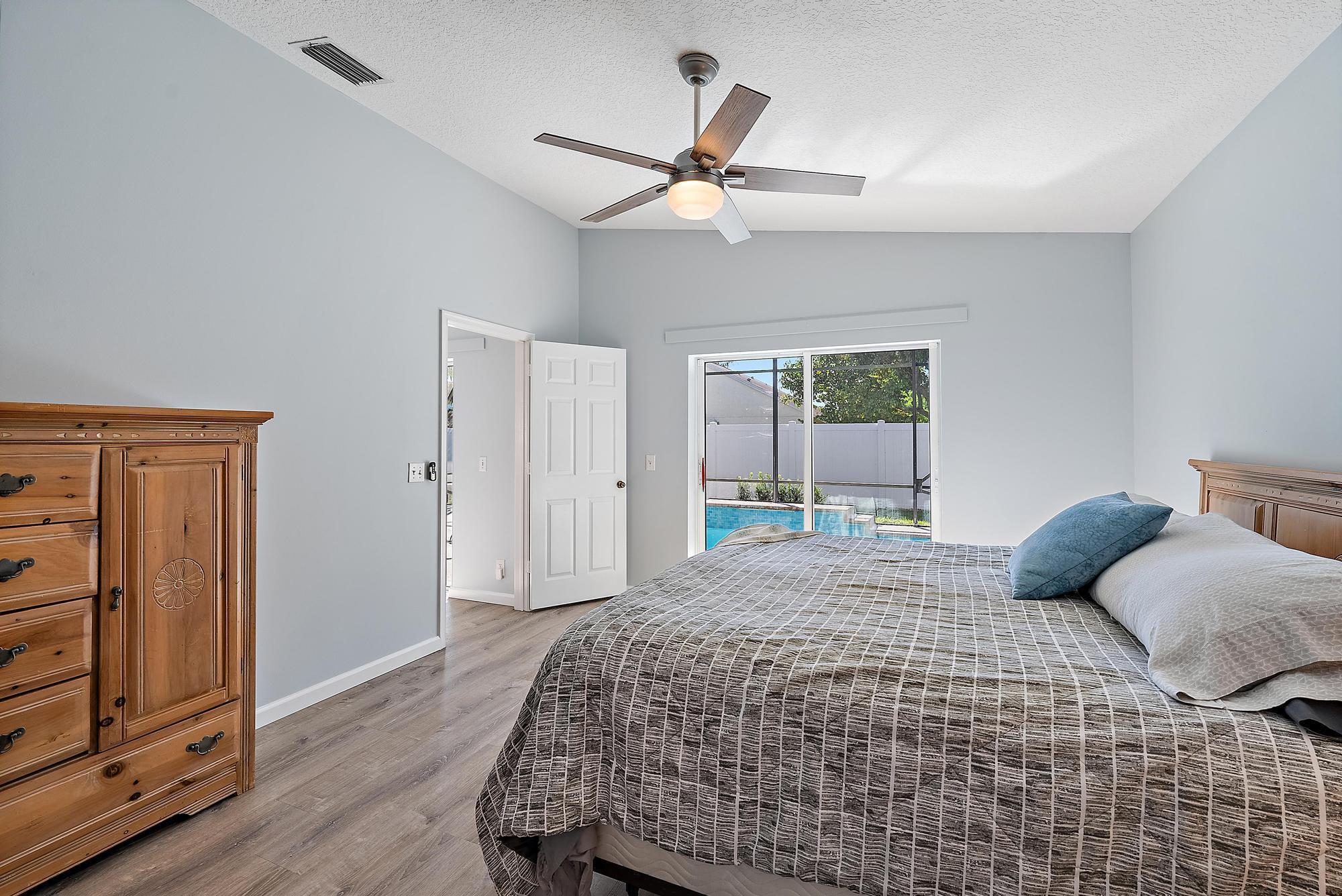 NORTH PALM BEACH HEIGHTS - Residential